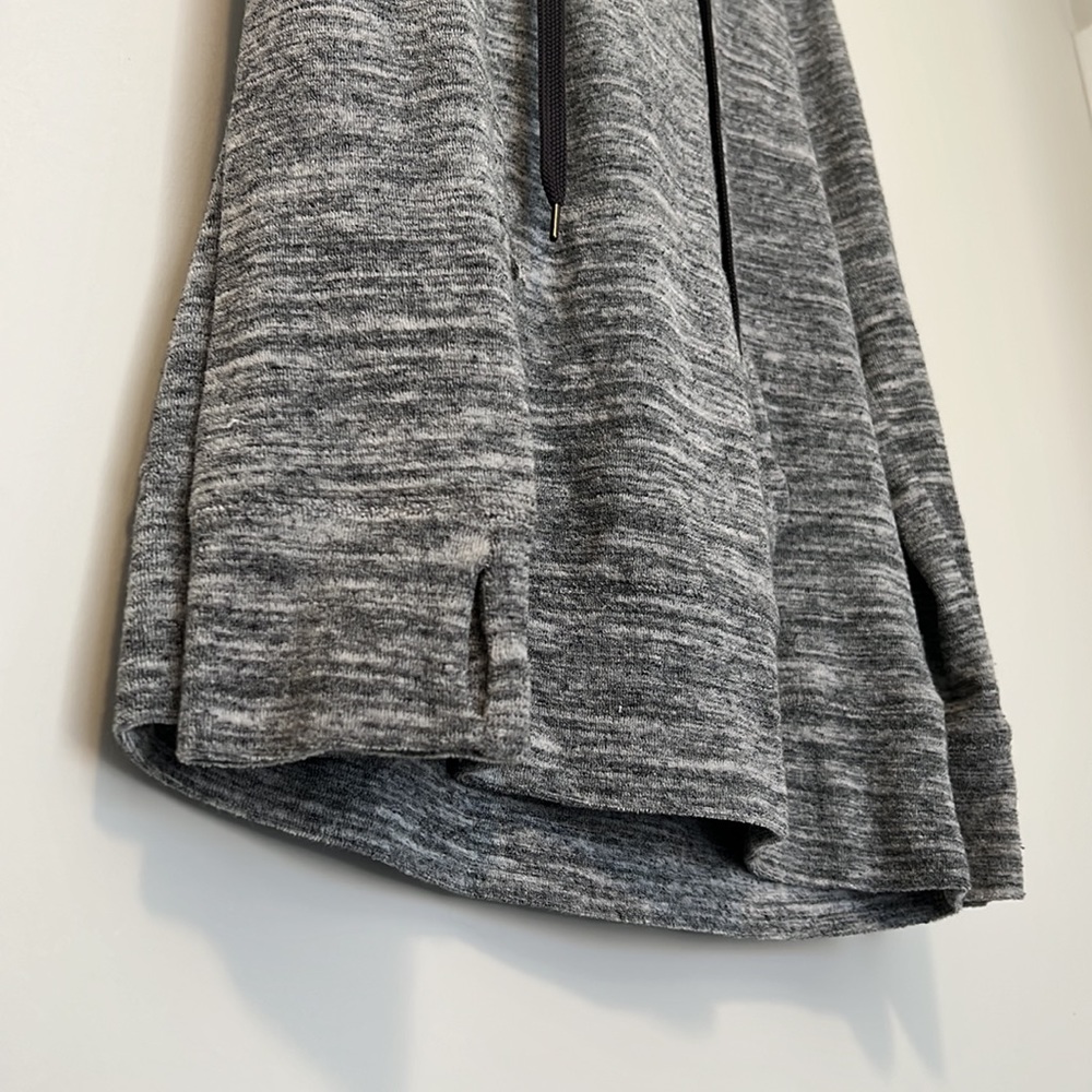 Heathered pullover. - Picture 4 of 4